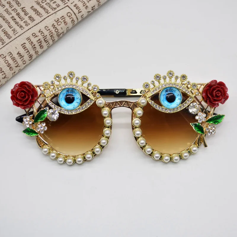 Baroque butterfly folding sunglasses Women's exaggerated personality star street photo  Roses Devil's Eye glasses  Jewelry