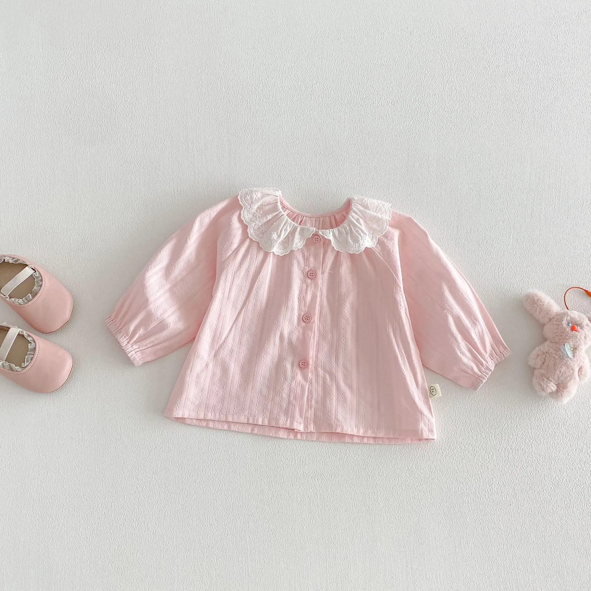 Girls' Doll Collar Shirt 2026 New Spring Baby Korean Version Lace Shirt Children's Korean Version Spring Top