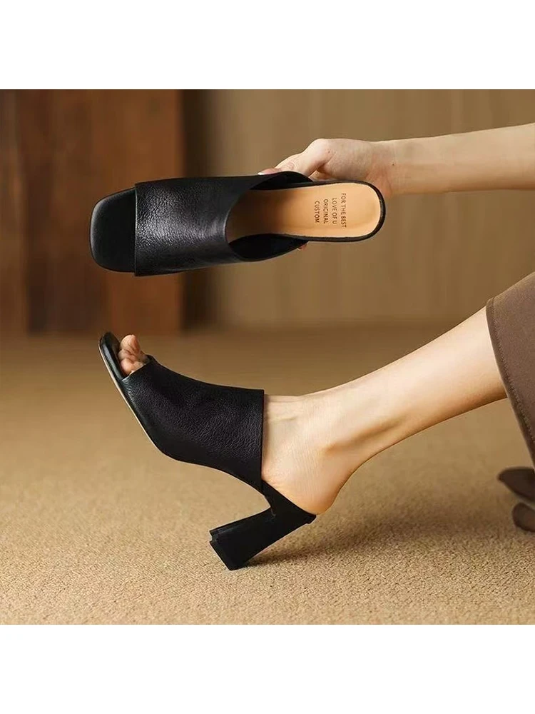 Chinelos de Salto Alto em Couro io Preto para Mulheres, Moda de Verão, Sandálias de Cabeça Quadrada com Salto sso e Boc...