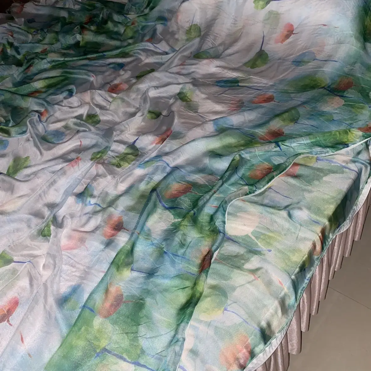 No Pillow Cover 94.5*86.6in Glossy summer sheer tulle cover with zipper Ice cool bedspread home bedding