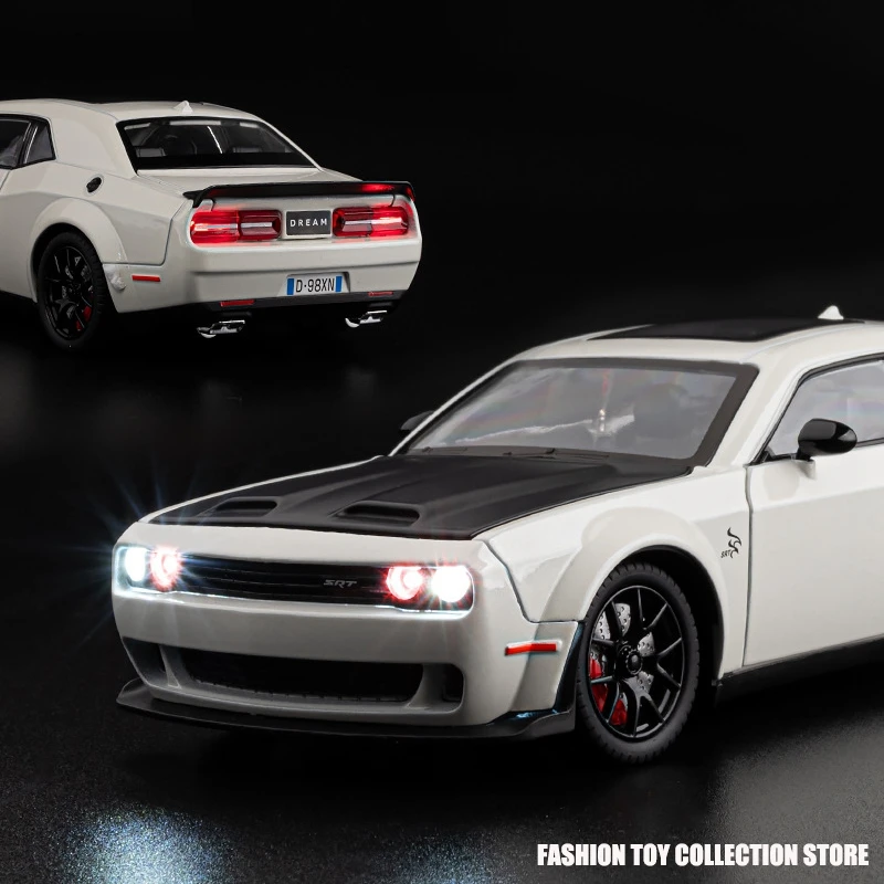 1:24 Dodge Challenger Hellcat Toy Car Die Cast Metel Cars Toy Pull Back Hellcat Modelo Carros com Som e Luz Hellc para Crianças