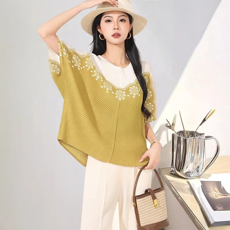 

Miyake Pleated Loose Thin T-shirt Women Round Neck Casual Elegant Collision Pullover Bat Sleeve Blouse Elasticity Women' Clothes