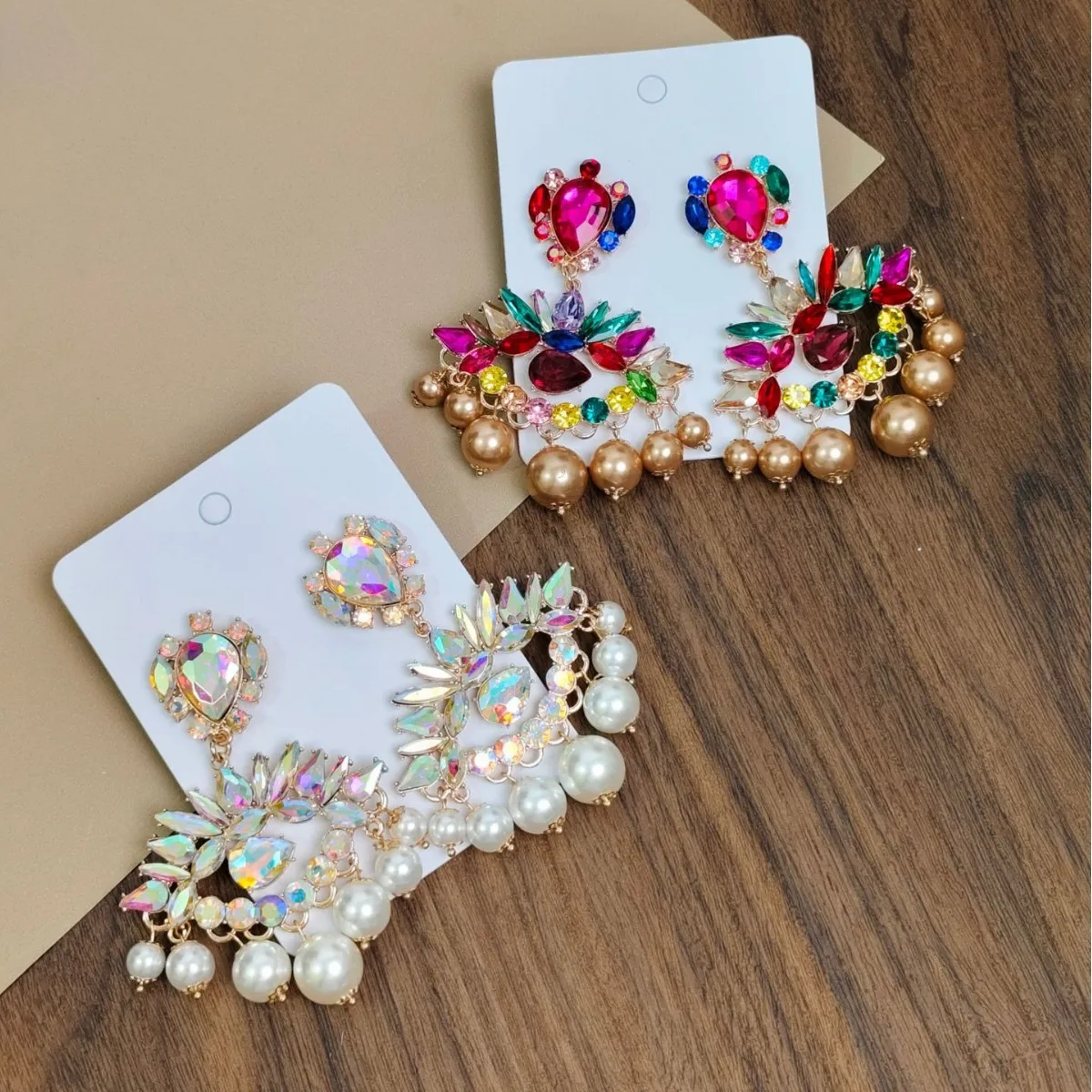 Cross-border hot sale exaggerated retro earrings versatile colored diamond pearl studs high-end earrings wholesale