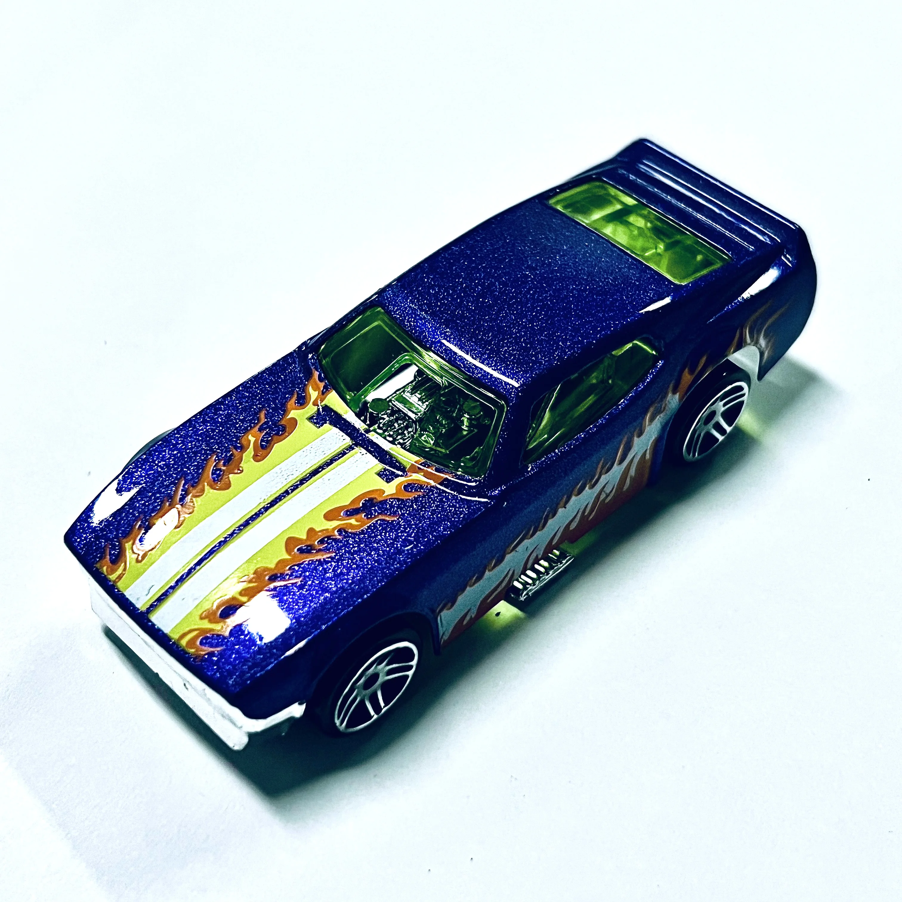 Children's simulated alloy toy cars, sliding sports car models, ornaments, decorative alloy cars for boys.