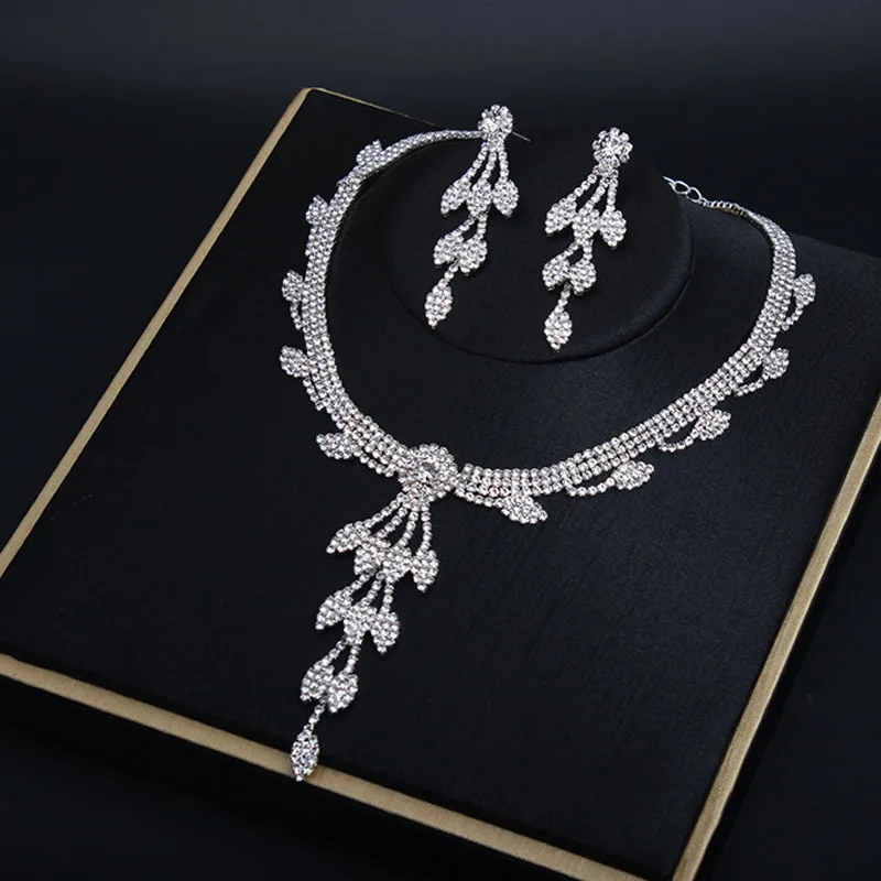 

DIY accessories European and American fashion rhinestone collarbone flower necklace earrings set, bridal wedding photography fem