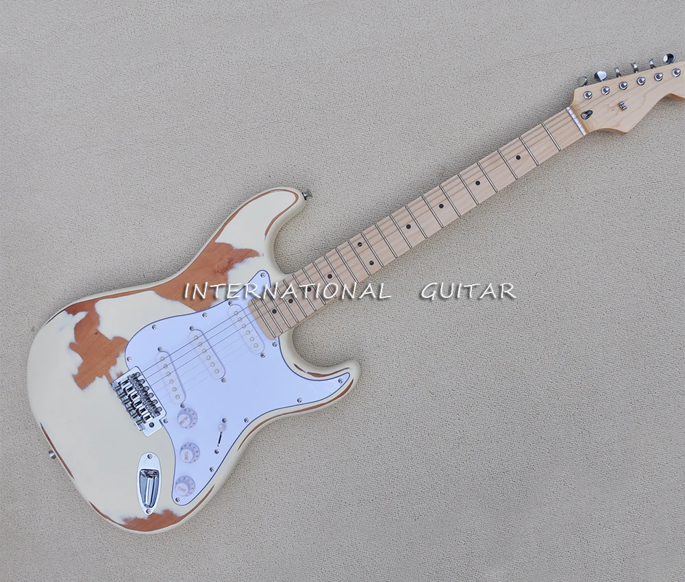 6 Strings Relic Cream Electric Guitar with SSS Pickups,Maple Fretboard