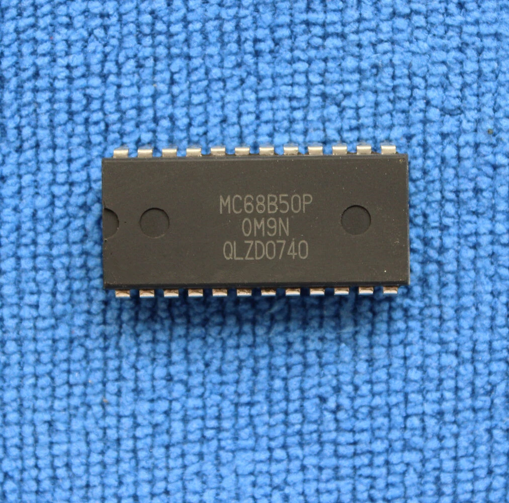 1pcs/lot MC68B50P MC68B50 68B50 DIP-28 In Stock