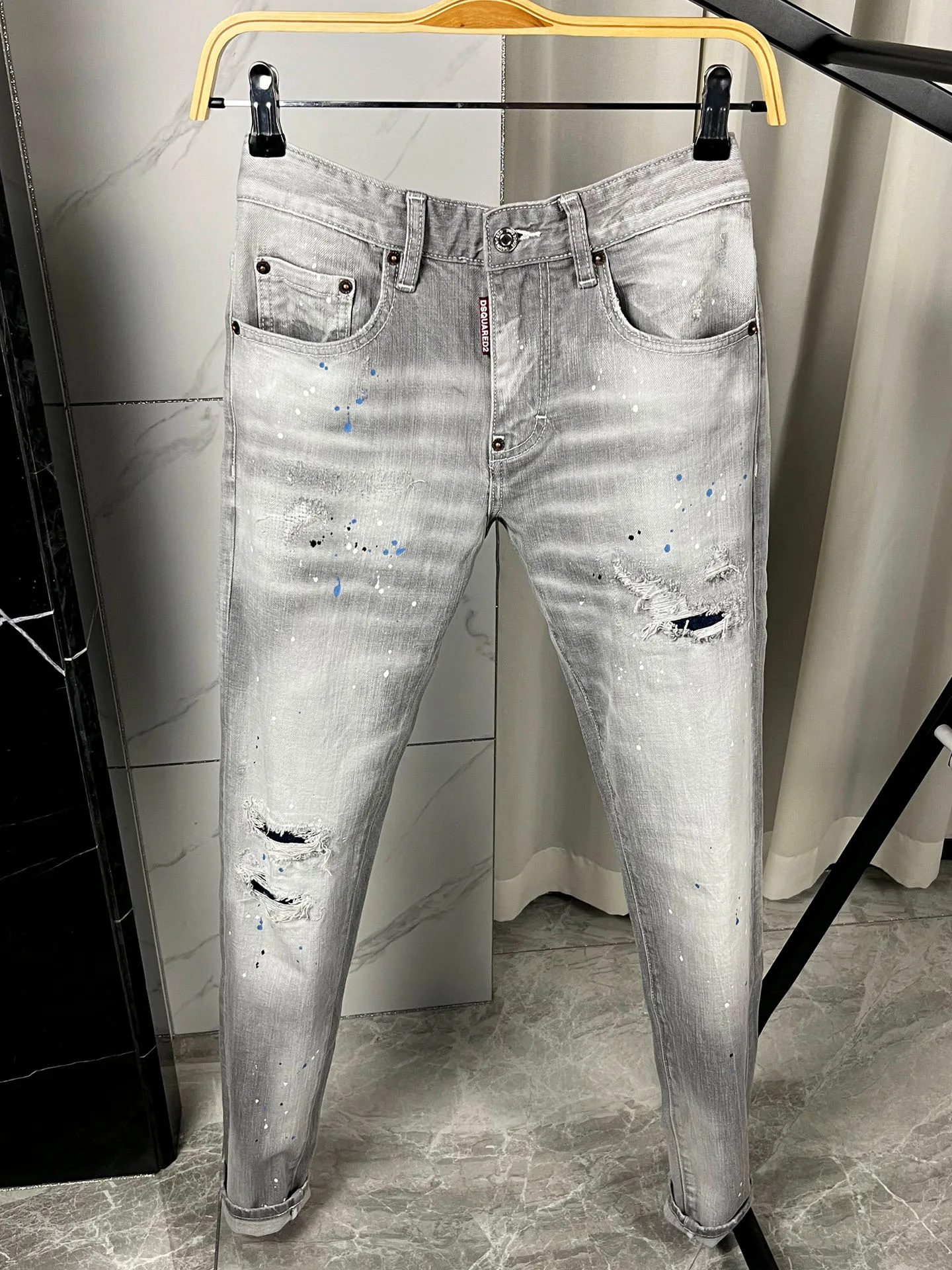 

Мужские джинсы Slim Fit D2 из денима, светло-серые, с эффектом брызг краски, узкие прямые штанины, микроэластичные, для городского стиля, повседневная одежда