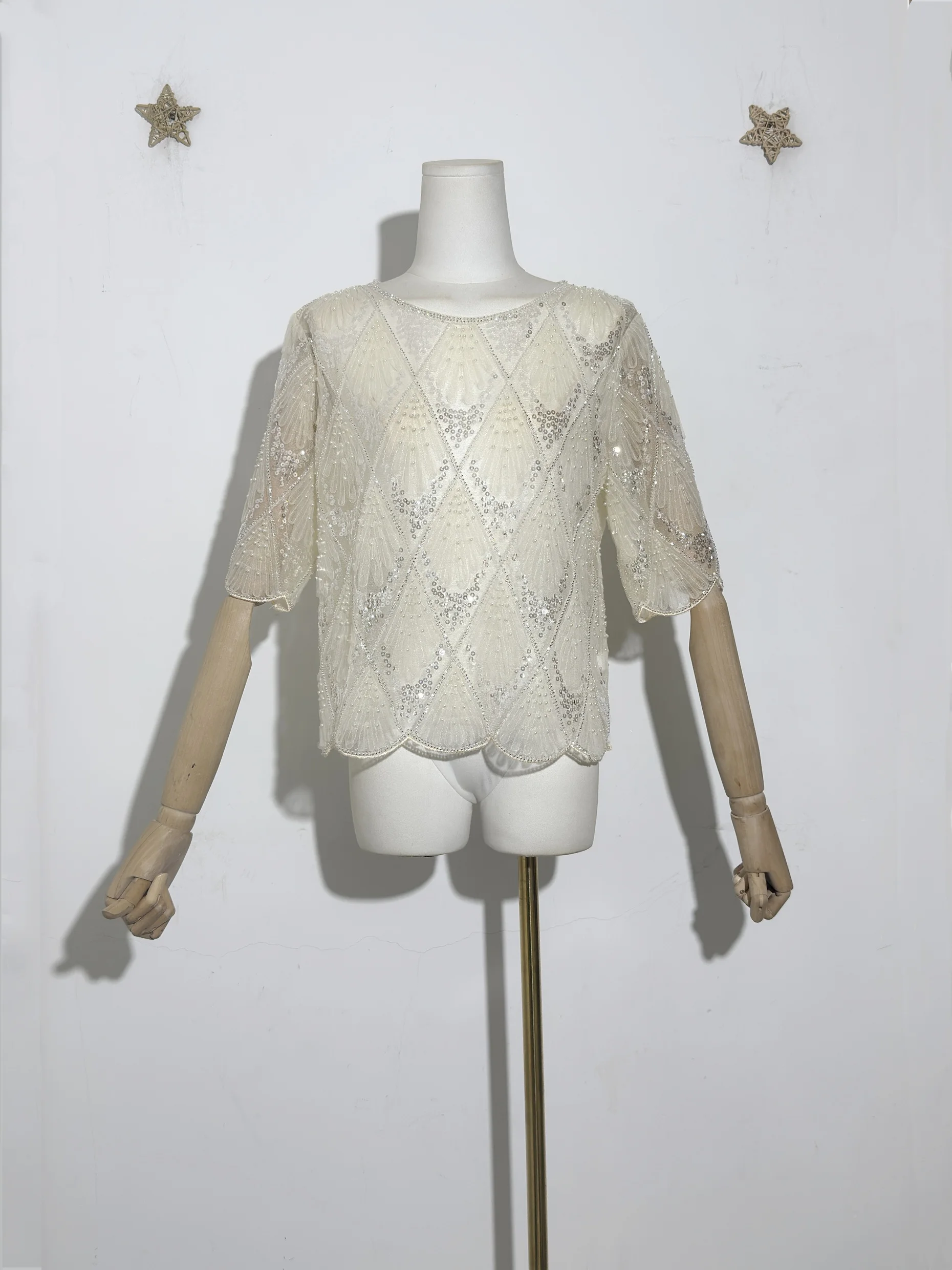 Amzing Vintage Donna Ricamo in pizzo Paillettes Perla Perline O-Collo Manica corta Canotta Camicetta Pullover Bella T-shirt streetwear