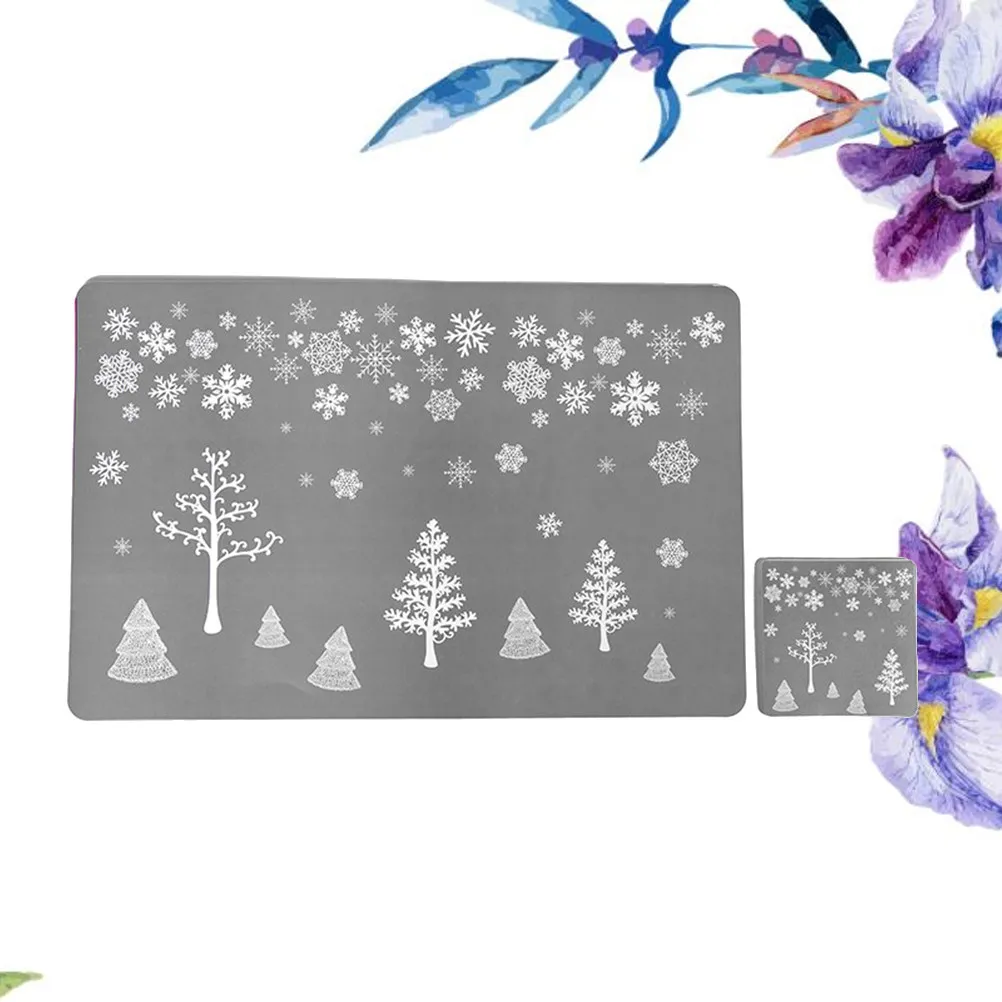 

12Pcs Christmas Placemat and Cup Mat Set PVC Dining Table Protection with Christmas Tree Patterns Home Restaurant Table Mats