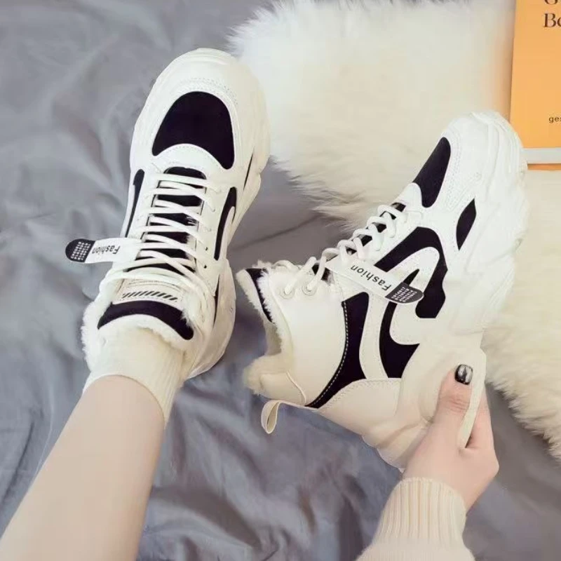 

Женские зимние корейские кроссовки для папы 2025, пушистые высокие кеды, теплая хлопковая подкладка, универсальный стиль Ins для студентов ​
