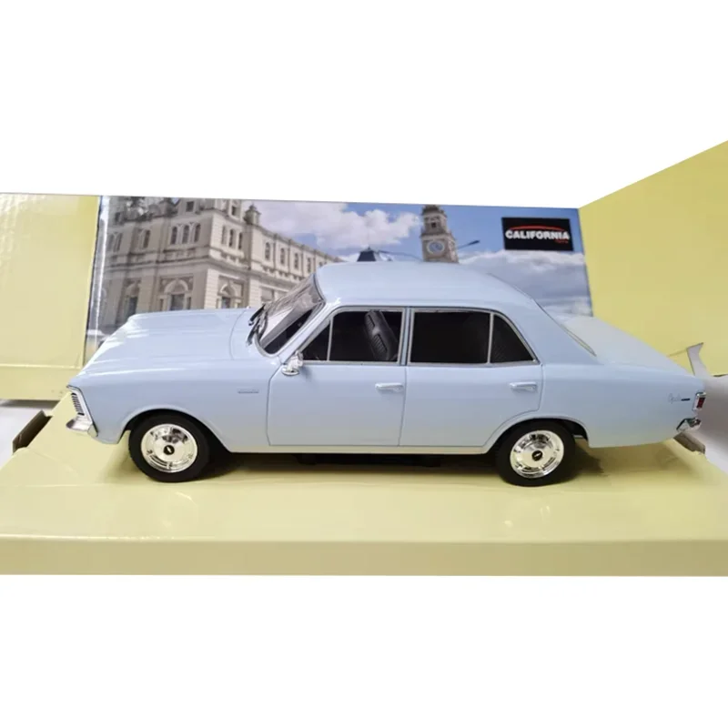 ダイキャスト合金シミュレーション車モデル玩具、opala 1969、収集可能な装飾品、1:24