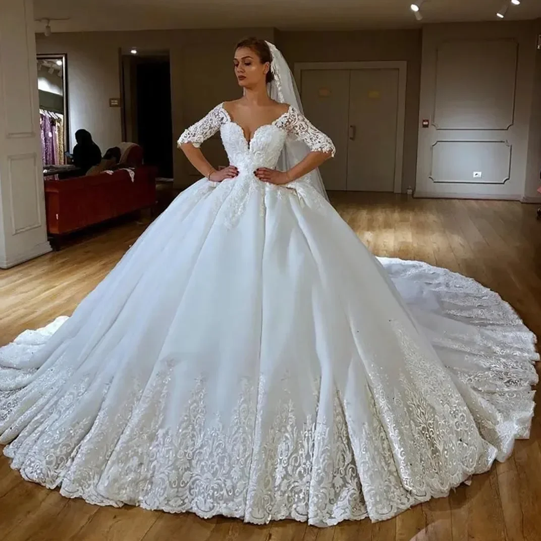 

Customized African Ball Gown Wedding Dresses Off Shoulder Half Sleeve Lace Appliques Bridal Gowns Chapel Train Vestido De Noiva