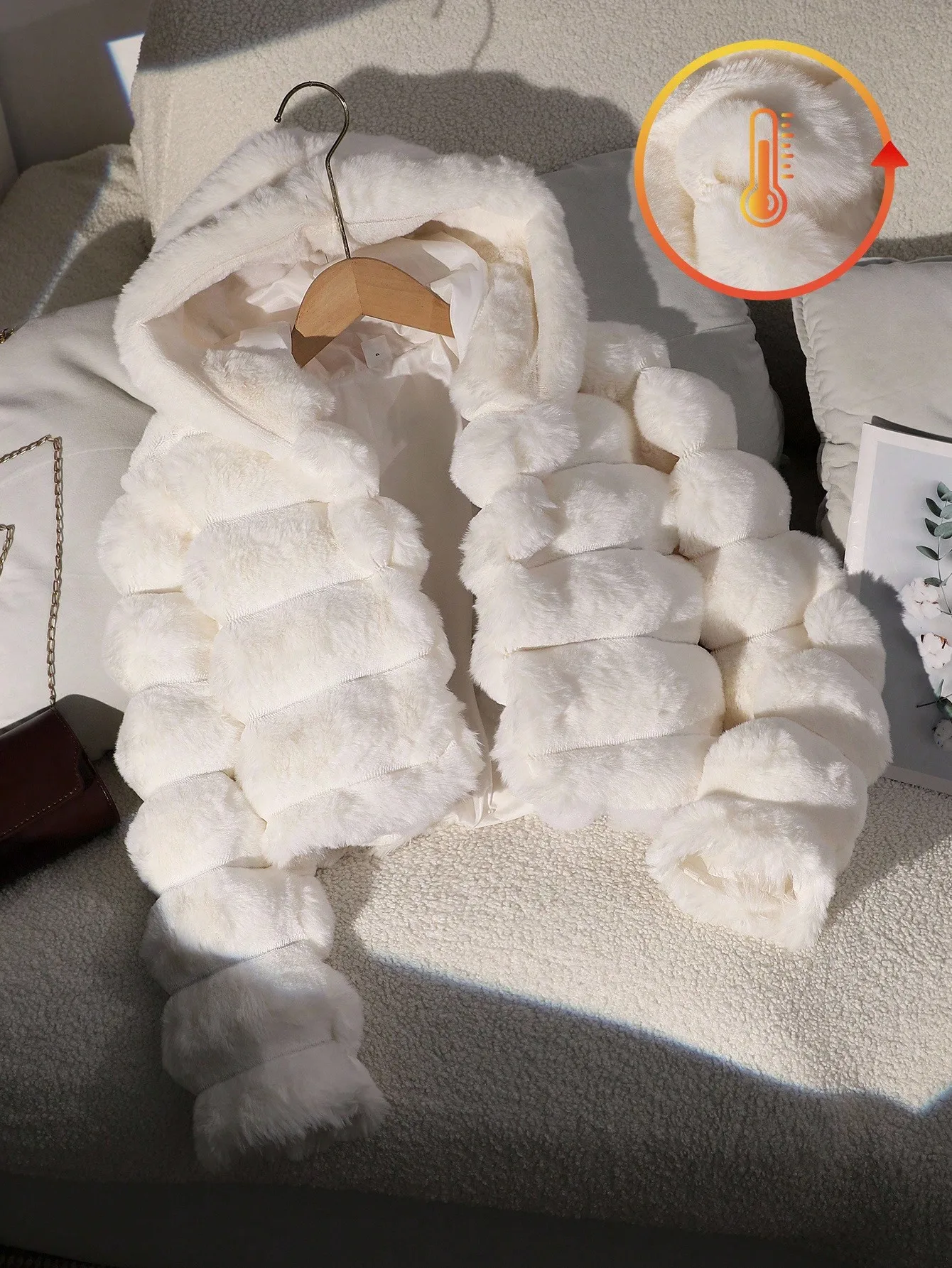 Soft Cozy Plush Faux Rabbit Fur Hooded Coat for Women Horizontal Cropped Padded Jacket Women Winter Casual Zipper Warm Outerwear