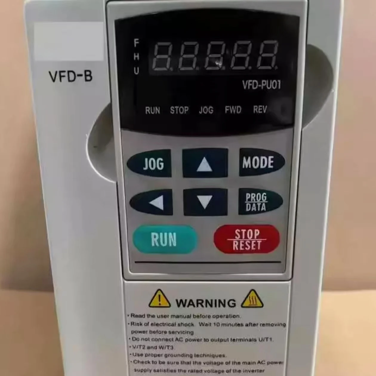 주파수 변환기 VFD007B23A VFD007EL21A 새로운 원본