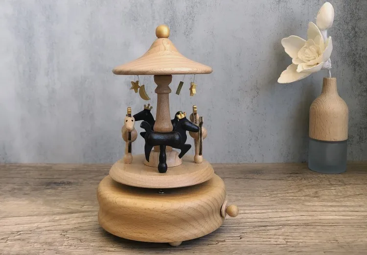 

Carousel Music Box Wooden Ornament Creative Gift For Girls' Birthdays Handcrafted Artisanal Wooden Music Box