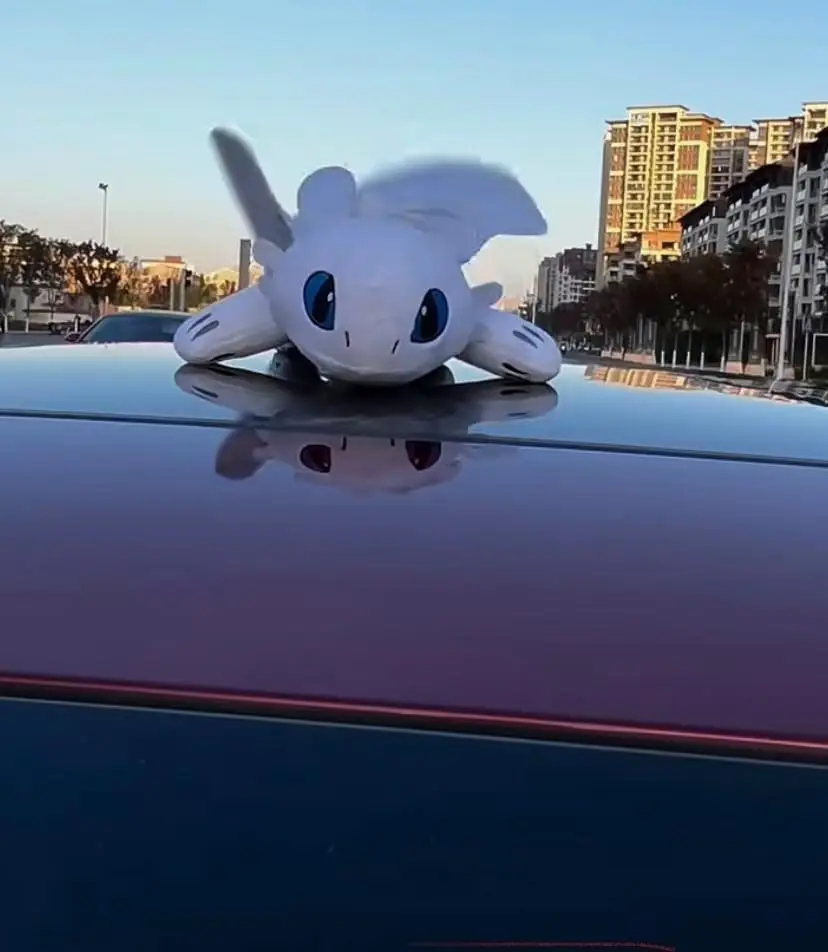 Car Roof Dragon Doll with Moving Wings Sunroof Ornaments Flying Dragon Pendant Helmet Motorcycle sunroof Car Decoration