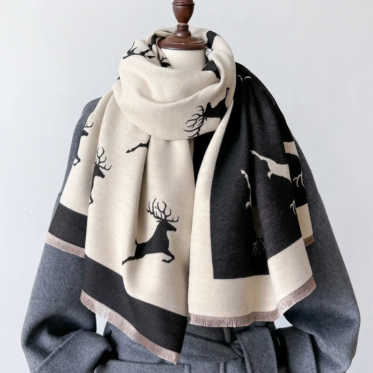 2024 Christmas Elk Print Winter Thick Cashmere Scarf Women Blanket Warm Office Pashmina Shawl Wraps Bufandas Poncho Echarpe Gift