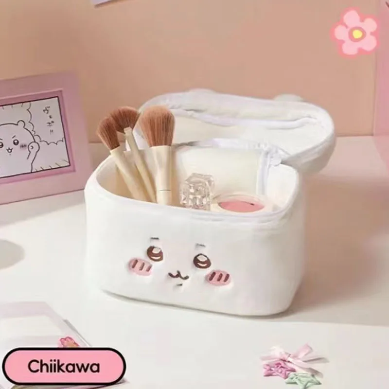 MINISO Kawaii Chiikawa borsa per il trucco portatile simpatico cartone animato Anime peluche ricamato espressione portatile Washbag giocattoli per i