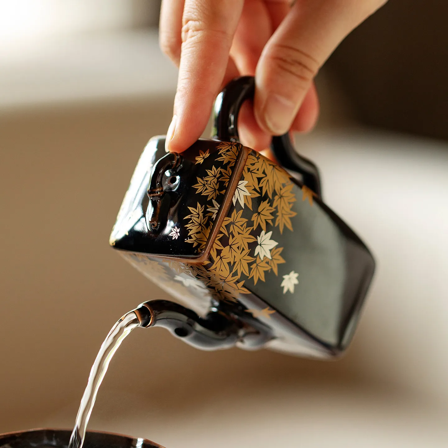 Ino Kiyomatsu Ink-Dyed Golden Maple Creative Ceramic Square Teapot With Black-Gold Glaze And Gold-Silver Inlay Kung Fu Tea Set