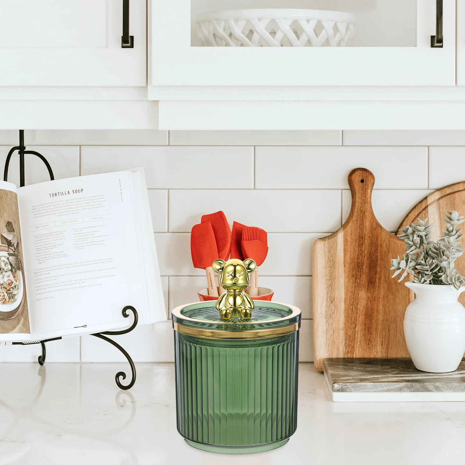 

Space Rabbit Storage Jar Acrylic Transparent Cartoon Astronaut Lid Multi-Functional Desktop Organizer for Cotton Swabs