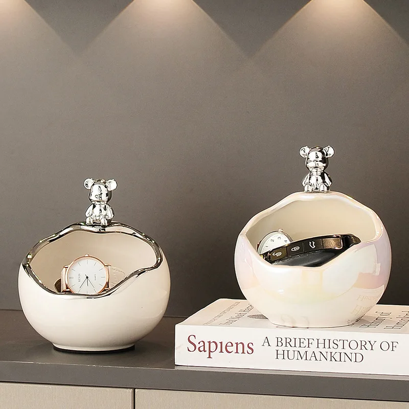 

Creative Key Holder Storage Decorative Item Luxury High-End Shoe Cabinet Living Room Bear Home Decor Kawaii Feng Shui Box Crafts