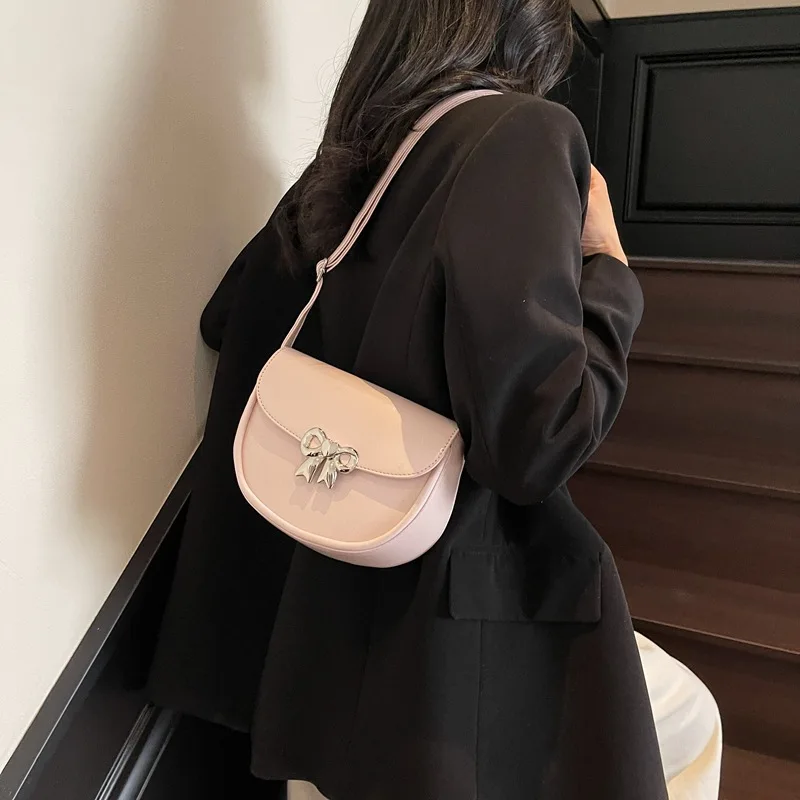 

New Women's Saddle Bag Bow Knot Shoulder Purse Small Crossbody Bag Minimalist Commuter Handbag Fashionable Casual Chic