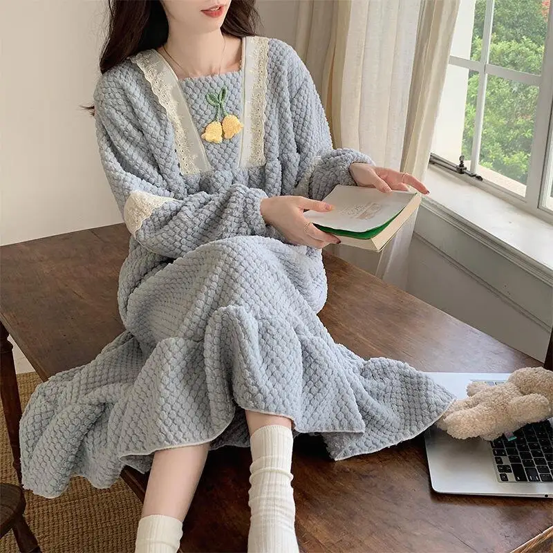 

Winter Extra Long and Thick Coral Fleece Nightgown With Princess Style Warm Home Wear for Women in 2025 Fashion Homewear Outfit