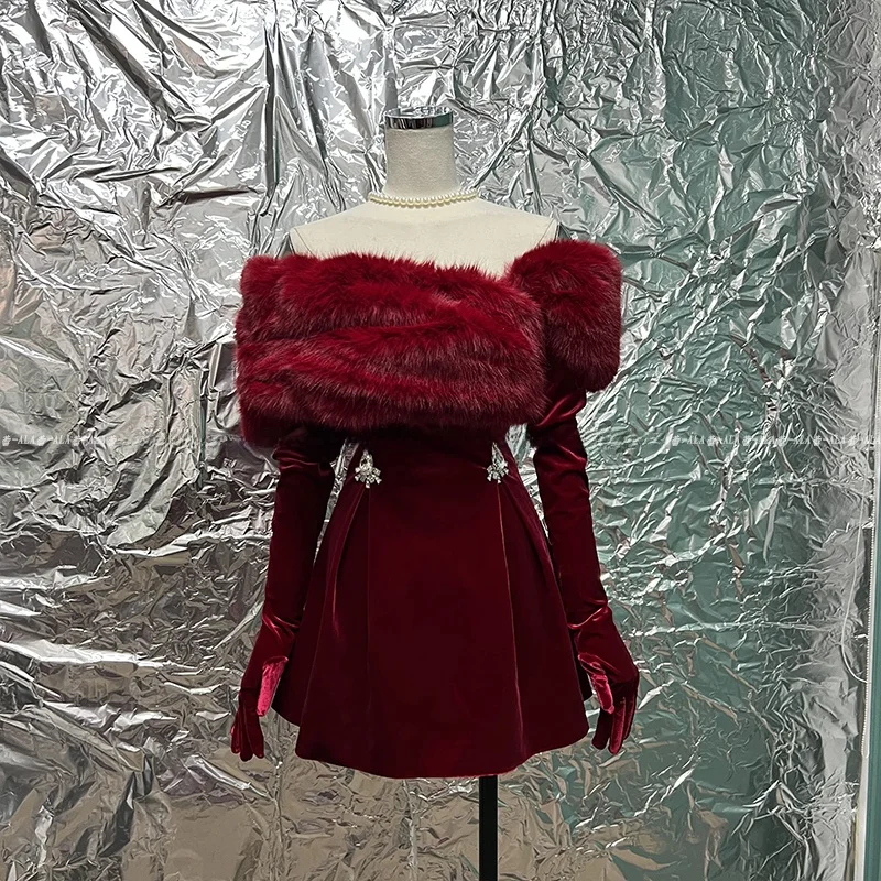 Ele Velvet One-Piece Wrap Dr mit Handschuhen und Fellmaul für den Abend Par High-End-Pelzbustier von Lady Name