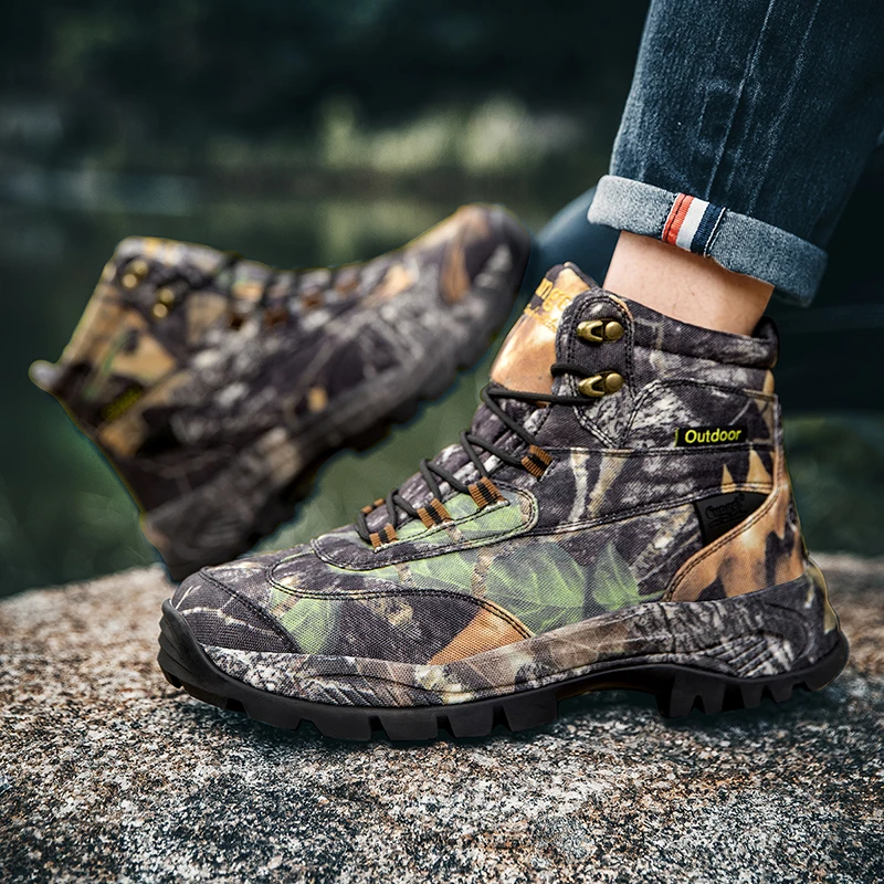 

Men's High Top Camouflage Hunting Boots Breathable Tactical Shoes Outdoor Hiking Wear-Resistant Waterproof Mountaineering Boots