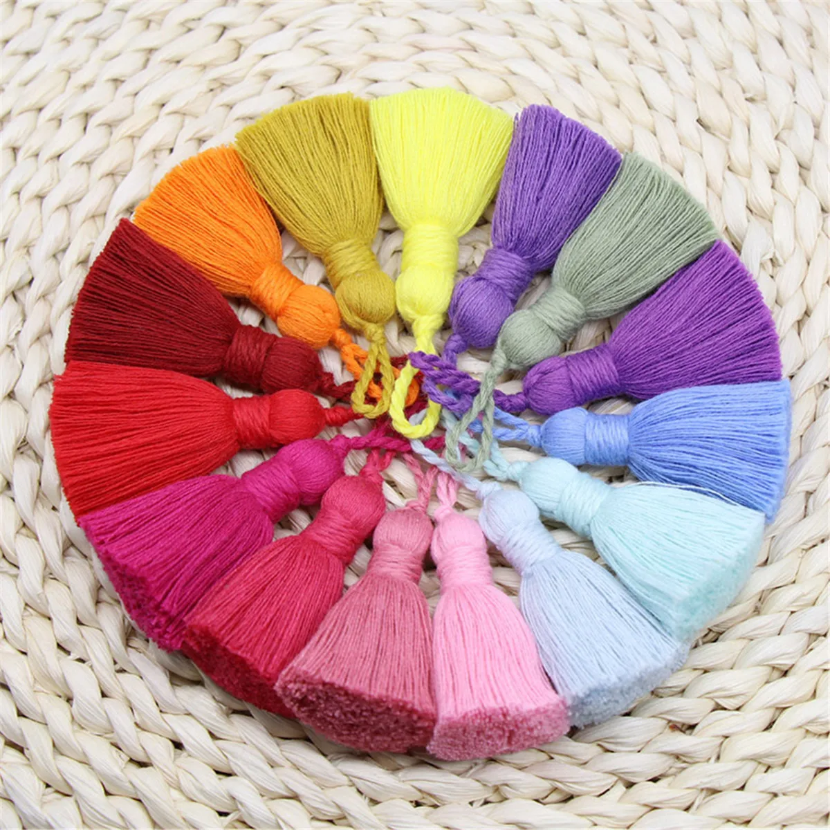 20 Pcs 5CM DIY Cotton Thread Tassels with Cord Loop Bookmarks Tassels Mini Tassels for Earring Jewelry Making Home Decor