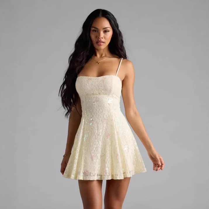 

Женское сексуальное мини-короткое платье с пайетками на подтяжках на плечах, модное универсальное короткое платье 2026, весенне-летний тренд, темперамент