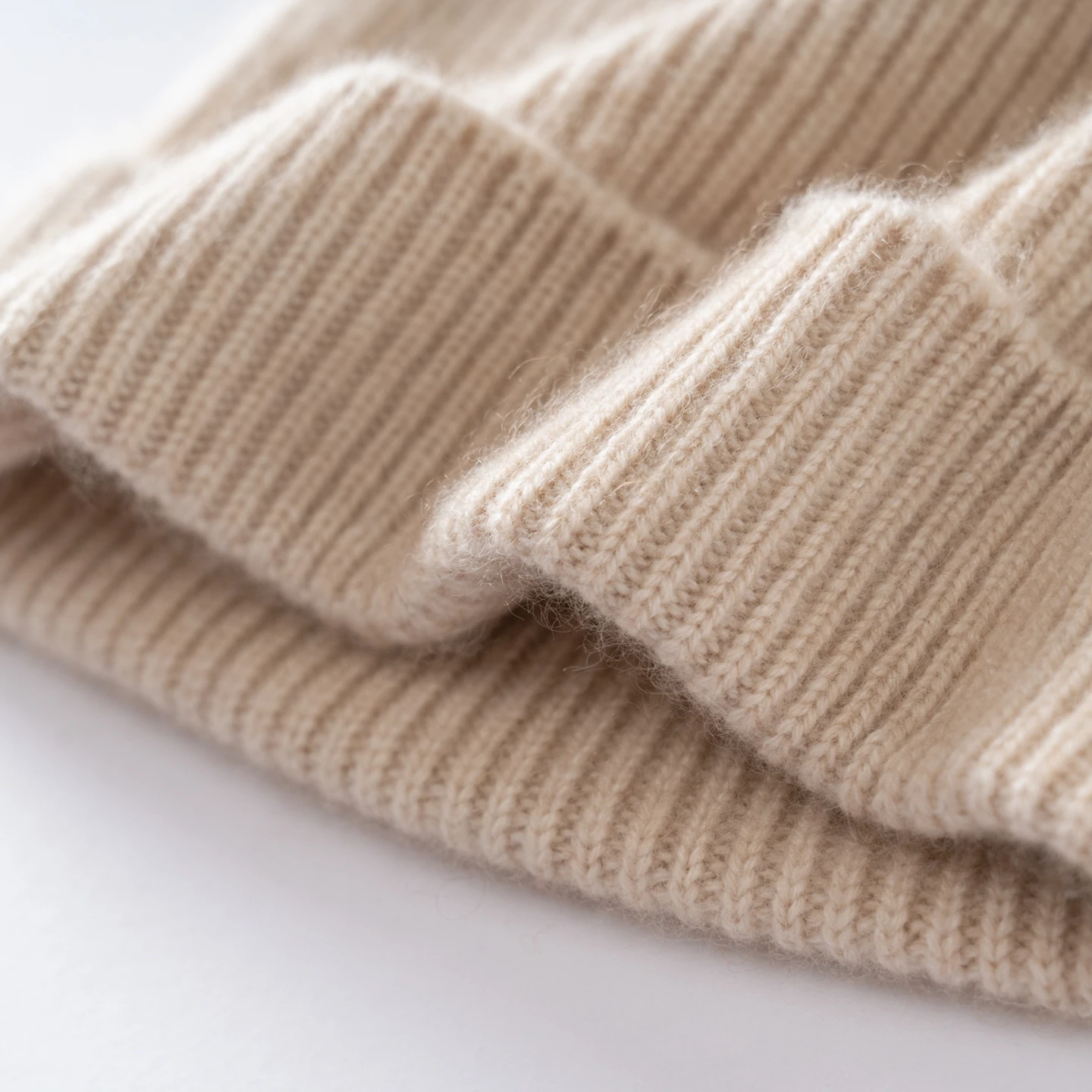 Hochwertige Kaschmir-Herbst-Winter-Baby-Mützen für Kinder, gerippte, umgeschlagene, gestrickte, weiche, warme, nahtlose Beanies für Jungen und Mädchen. – Detail 11