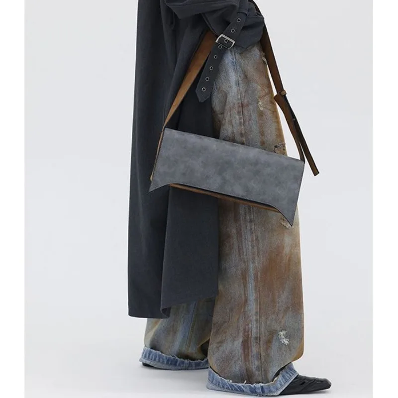 New Sharp Corner Leather Three-dimensional Square Waste Soil Gray-brown Polished Shoulder Messenger Bag Exquisite Simple Leisure