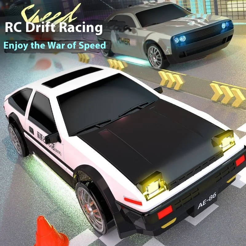 Nuova Auto Telecomandata Dodge Porsche 2026 1:24 a Quattro Ruote Motrici per Drift, Hellcat ad Alta Velocità, Giocattolo da Corsa