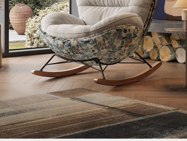 كرسي هزاز إيطالي فاخر خفيف لغرفة المعيشة مصنوع من القماش كرسي أريكة كسول كرسي ترفيهي فردي من الخشب الصلب