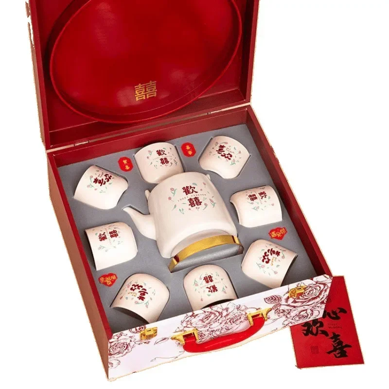 

New wedding gift, newlyweds, brides, girlfriends, engagement creative set, practical tea set, gift teapot
