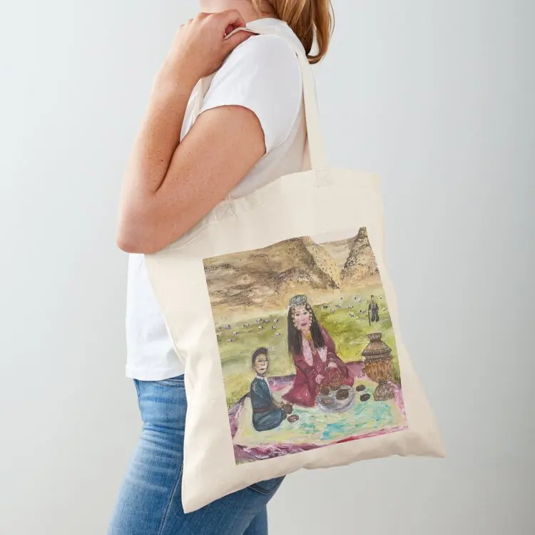 Helin + Aran en las Montañas Kurdeas Tote Bag