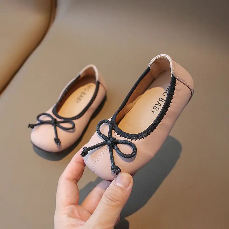 

Girls Leather Shoes Spring Autumn 2026 New Korean Style Soft Sole Baby Shoes Cute Bow Princess Footwear for Toddlers