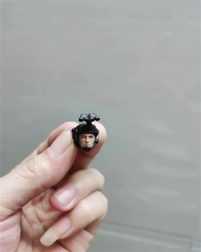 

Little 1/18 Male Soldier Combat Helme Head Carving Sculpture Model Toy High Quality Fit 3.75'' Action Figures Doll Body In Stock