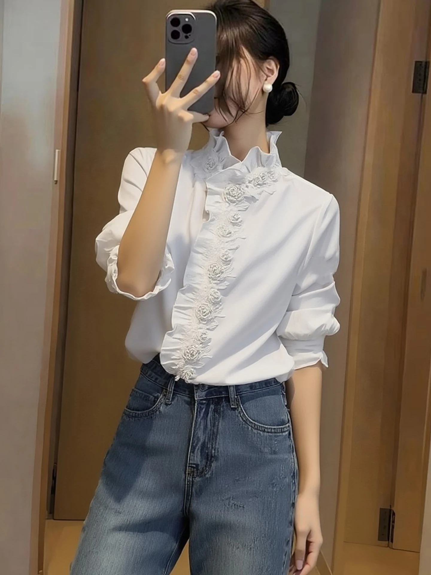 

Sweet And Fashionable Long Sleeve Blouse with Lace Trim Korean Style Loose Fit Commute Style Spring 2026 Early Spring Shirt