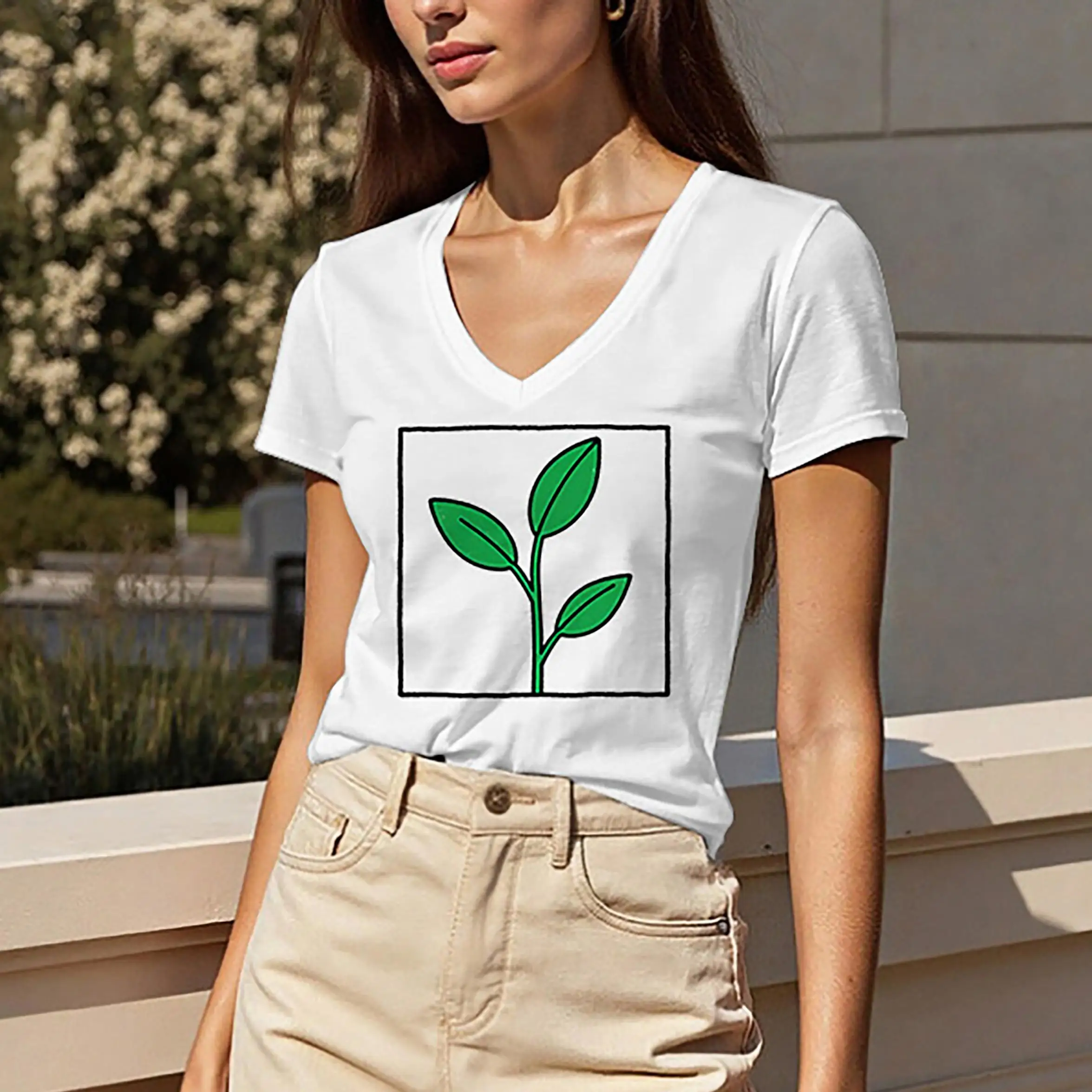 T-shirt z krótkim rękawem i dekoltem w serek o regularnym kroju, letnia odzież damska, standardowa długość, damski top z wzorem liści.