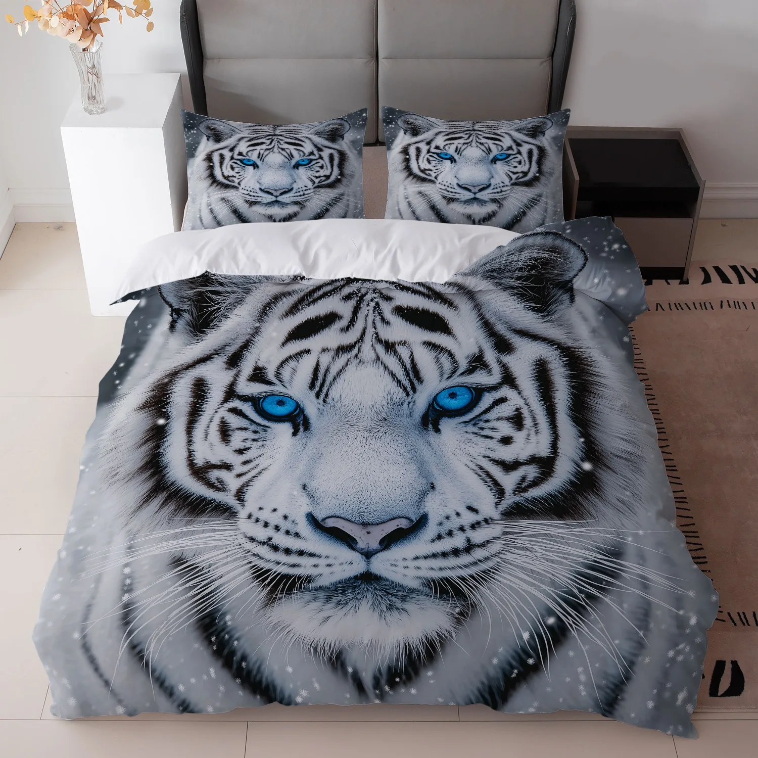 

Комплект постельного белья из 3 предметов с изображением белого тигра - пододеяльник с изображением белого тигра с голубыми глазами и две наволочки - для декора спальни