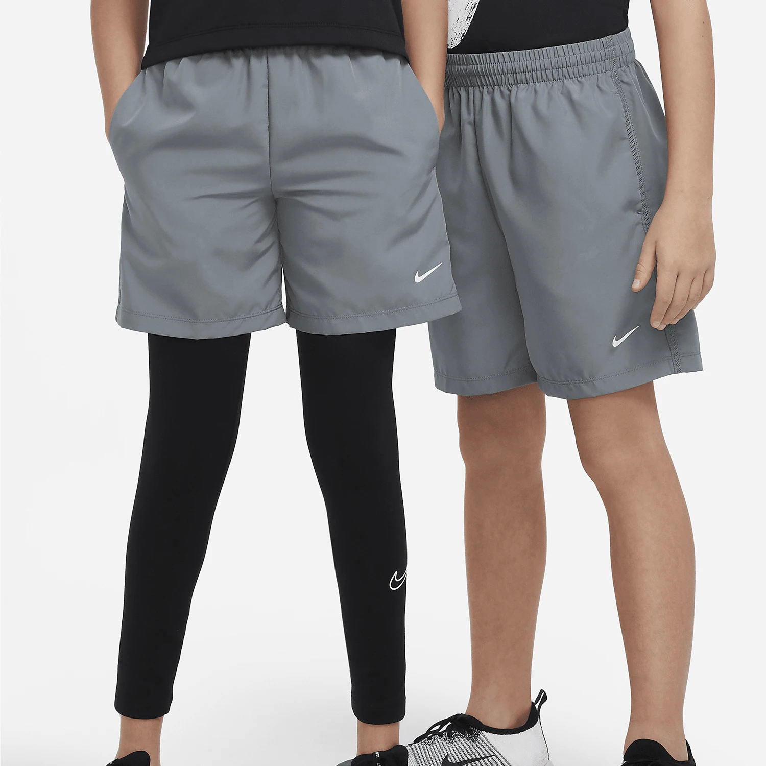 

Официальные оригинальные новые свободные дышащие спортивные повседневные тканые шорты Nike для больших детей DX5382-084