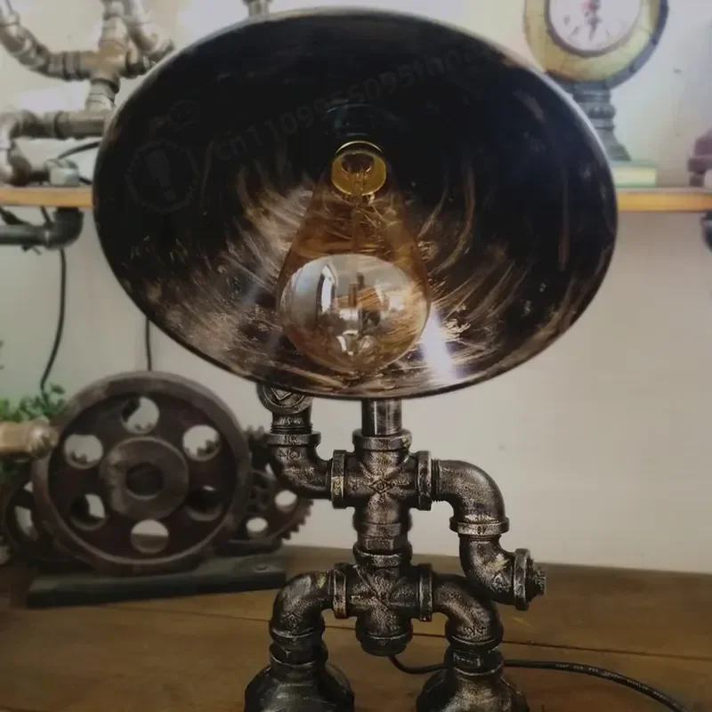 Creative Industrial Retro Iron Pipe Robot Desk Lamp for Coffee Bar and Office Desk Decorative Lighting