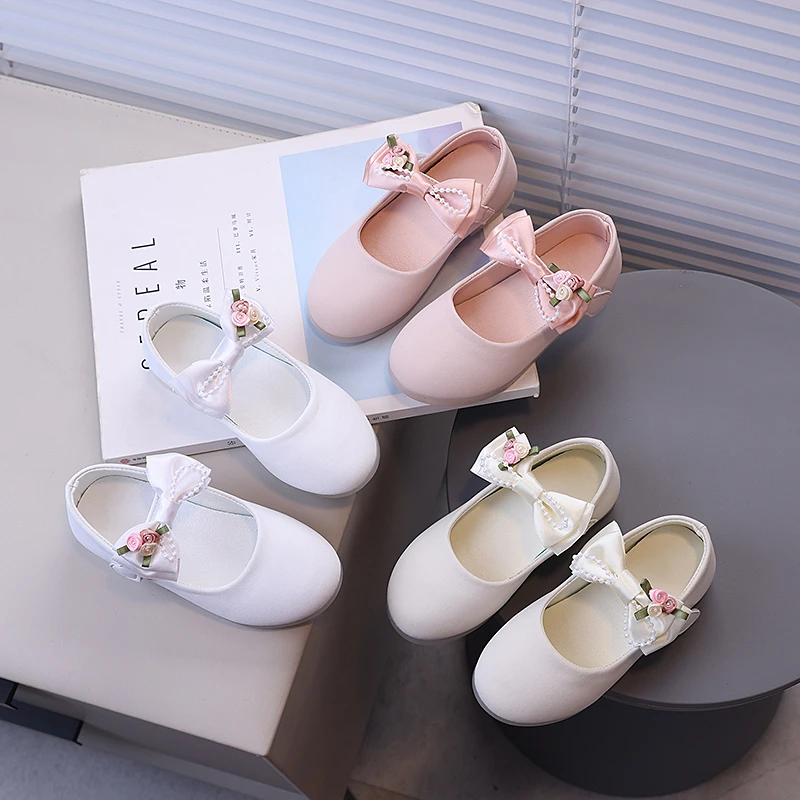 Girls' Princess Leather Shoes with Butterfly Bow Decorations Soft Sole Non-Slip Shoes Simple Flower Design Children's Shoes