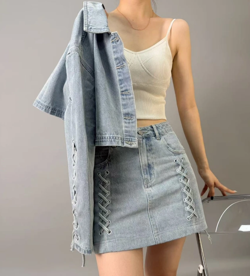 2025 Abbigliamento di alta qualità dal design multielemento in stile coreano giapponese di Dongdaemun Corea Cappotto giacca di jeans