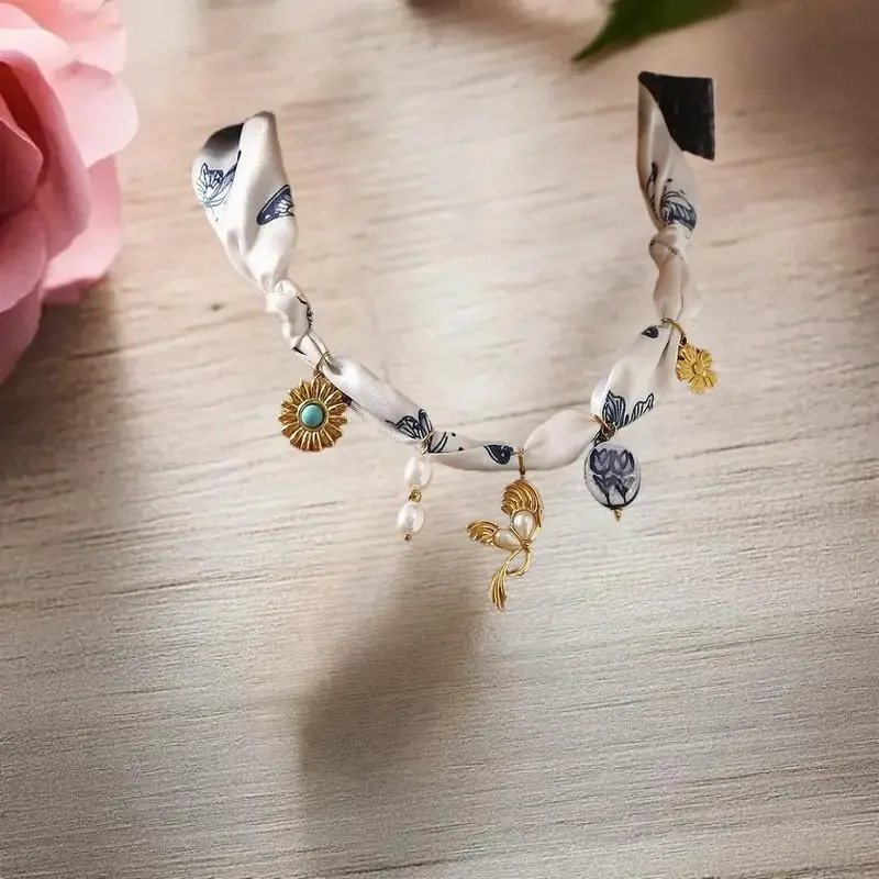 ホリデースタイル マルチチャーム スカーフネックレス ステンレススチール フラワーシェルペンダント デコレーション レディースジュエリー ギフト