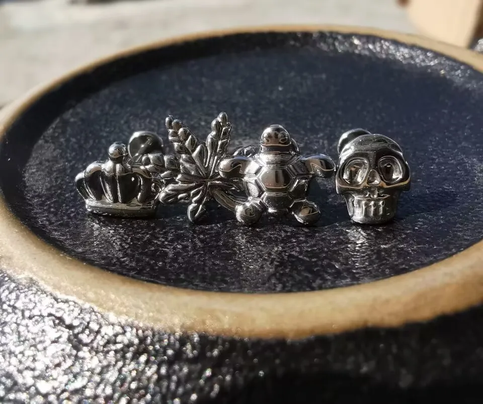 16G Implant Grade Titanium ASTM F136 Internal Thread Screw Turtle Maple Leafskull Crown High Polished  Ear Piercing Body Jewelry image 6