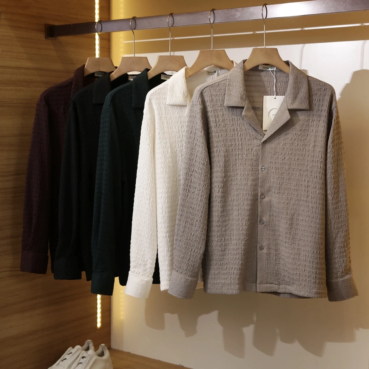 

Мужская повседневная рубашка свободного кроя из полиэстера для деловых поездок, не деформируется, дышащая, осенняя новинка